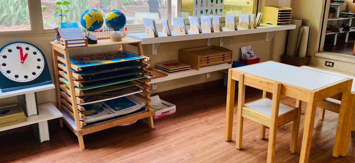 como se organiza un aula montessori